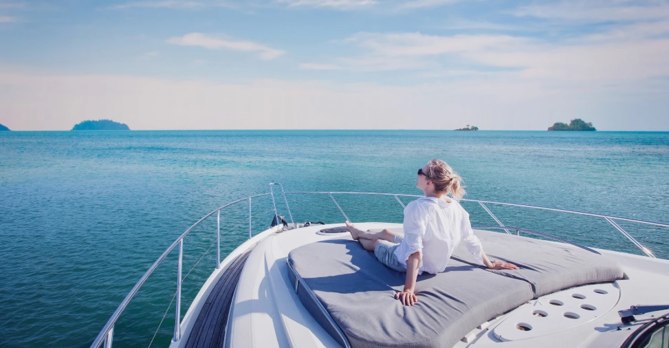 Versteckte Küstenrouten mit dem Boot: Die Kunst, abseits der Massen zu navigieren